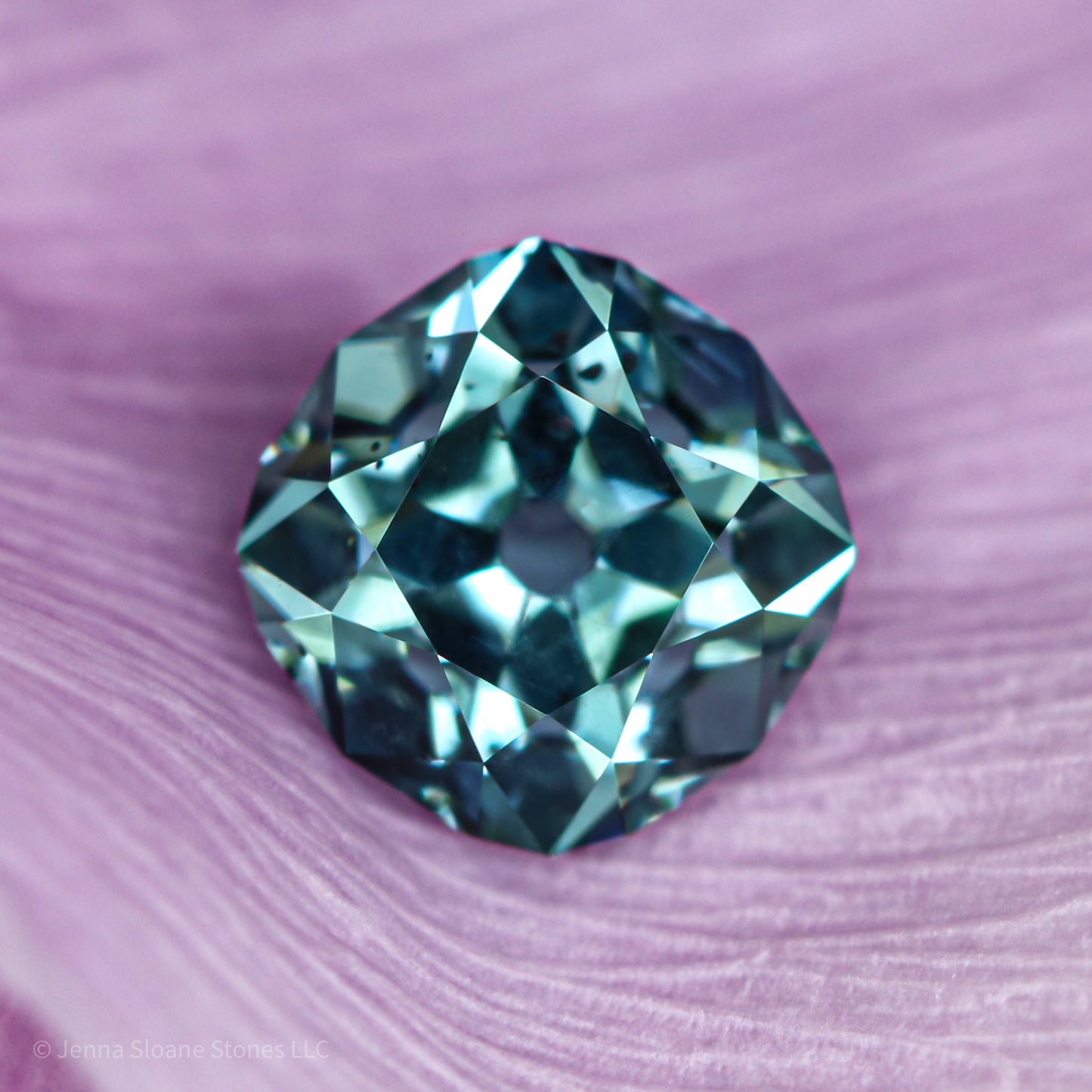 0.90ct Montana Sapphire